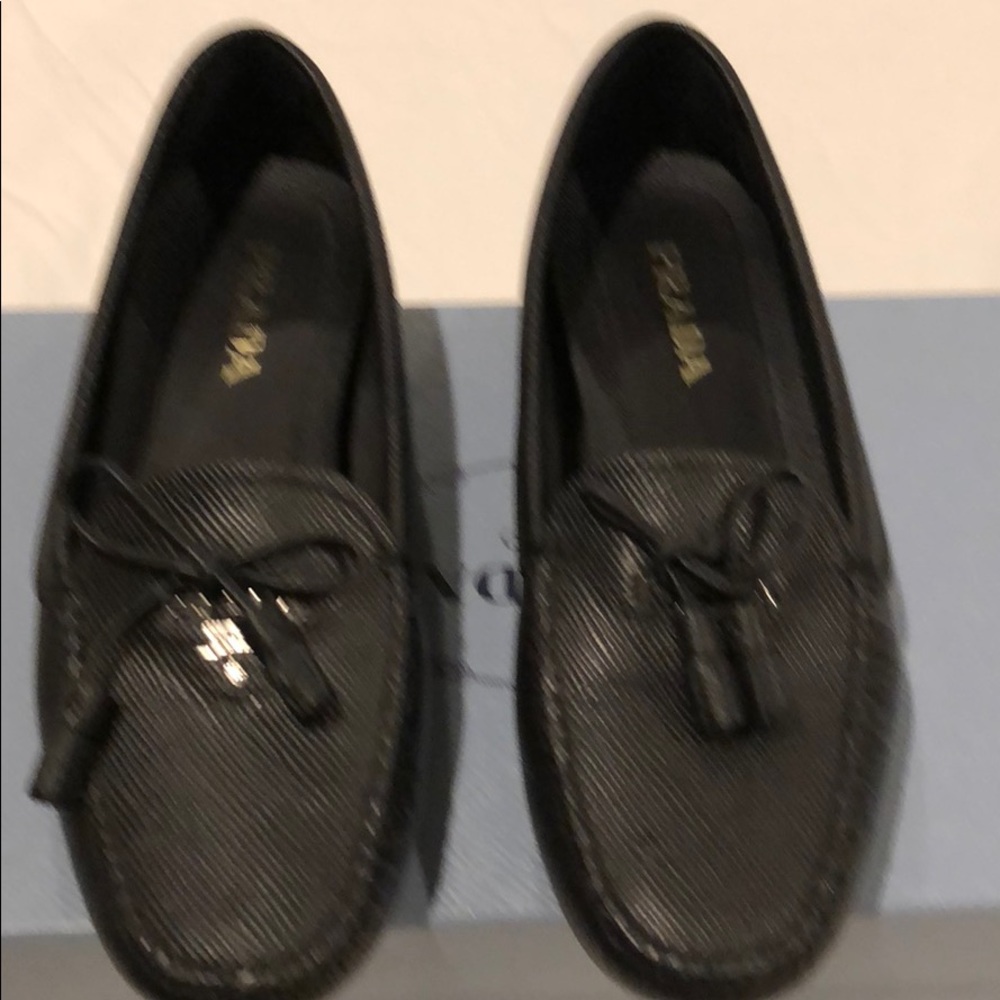 Prada Women’s Shoe In Black - Picture 2 of 3